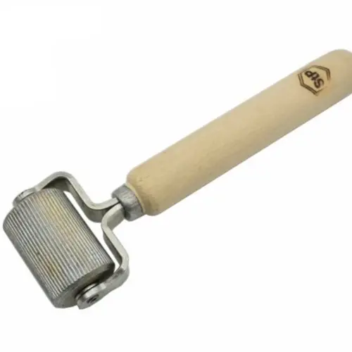 Rola 40 mm pentru aplicarea materialului insonorizant