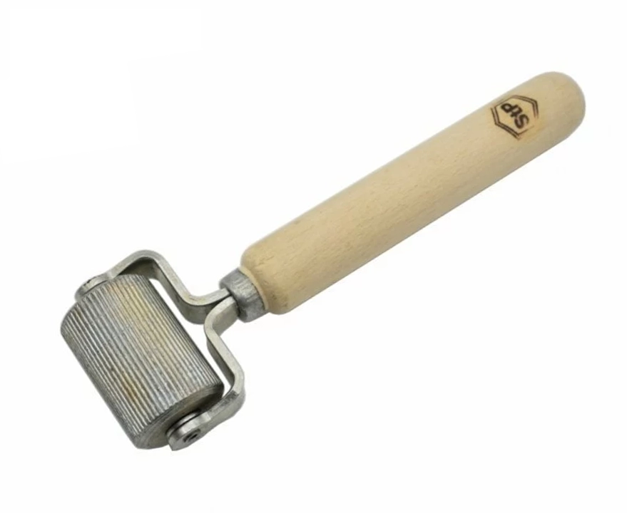 Rola 40 mm pentru aplicarea materialului insonorizant